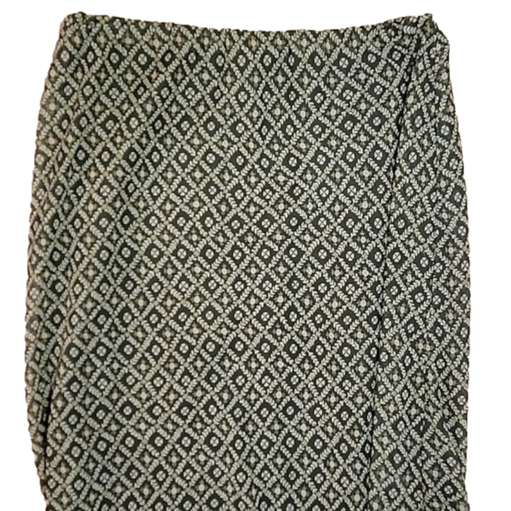 Green Floral Pattern Sheer Long Aline Skirt Size 18W EUC